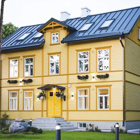 Lenderi Luxury * Tallinn